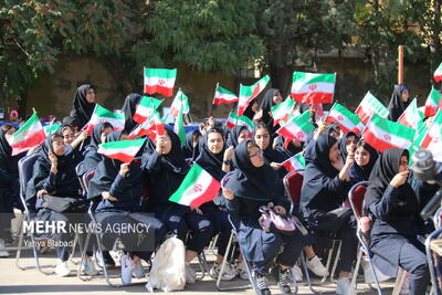 نواختن زنگ آغاز سال تحصیلی در دماوند؛ ۱۶ هزار دانش‌آموز راهی کلاس شدند