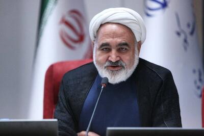 معاون فرهنگی، اجتماعی و زیارت استانداری خراسان رضوی: نماز یک بحث قلبی، دلی و ارتباطی با خدا است، اما با اجبار آن مخالف هستیم
