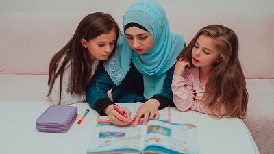 معادله چندوجهی مادران شاغل با آغاز سال تحصیلی جدید