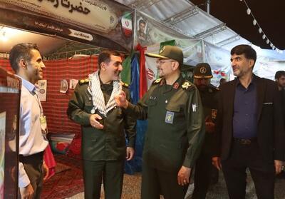 هم‌نشینی خدمت و ایثار؛ بازدید فرمانده سپاه سمنان از نمایشگاه کوی خدمت و جشنواره اسوه در کنگره شهدای استان - تسنیم