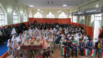 گزارش تصویری از نواخته شدن زنگ شکوفه ها در مدارس شهرستان هریس