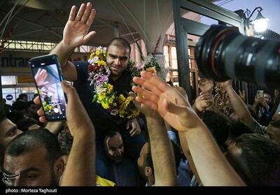 استقبال بی نظیر خوزستانی ها از قهرمانان کشتی