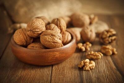 خرید گردو مستقیم از باغ های تویسرکان؛ تازه، مقوی و مقرون‌ به‌ صرفه