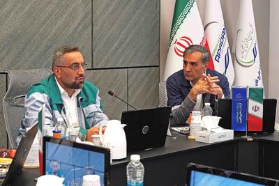 دکتر نجفی: از طرح‌های توسعه‌ای و تکمیل زنجیره ارزش متانول حمایت می‌کنم / مهندس فخرایی: از همکاری مشترک با مبین استقبال می‌کنیم | اقتصاد24