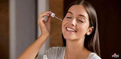 گلیکولیک اسید در برابر هیالورونیک اسید؛ کدام‌یک برای پوست شما بهتر است؟