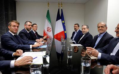ببینید/ تصاویری از دیدار مکرون و پزشکیان