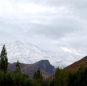 نخستین برف پاییزی ارتفاعات بلده مازندران را سفید پوش کرد