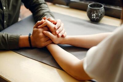 ۷ قدم برای نجات رابطه: چگونه در زندگی مشترک اشتباهات را جبران کنیم؟