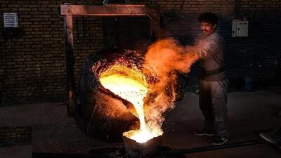 کارگران «فولاد قزوین» و «آرمان شفق»: نمی‌توانیم پیش از موعد بازنشست شویم