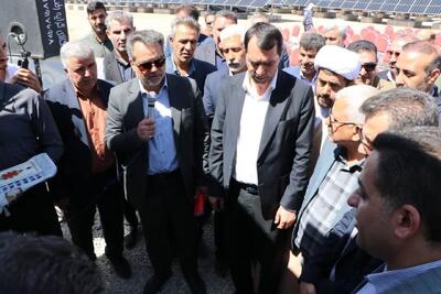 بهره‌برداری از نیروگاه خورشیدی ۶۰۰ کیلوواتی آباده با دستور وزیر نیرو