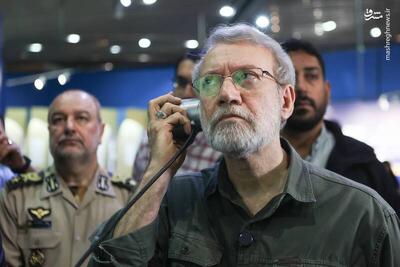 عکس/ بازدید لاریجانی از باغ موزه‌ی ملی انقلاب اسلامی و دفاع مقدس