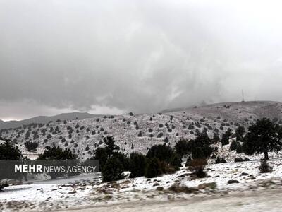بارش اولین برف پاییزی در استان سمنان