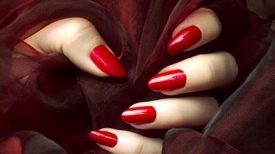 ۱۱ ترند زیبا برای انتخاب رنگ لاک مناسب پاییز (ویژه‌ی پاییز ۱۴۰۴)