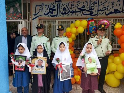 فرماندهان فراجا با فرزندان شهدای پلیس در آغاز سال تحصیلی همراهی کردند