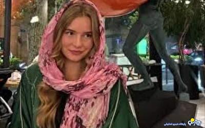 بلاگر روس، چون قشنگه و قد بلنده می‌تواند هر چه خواست بپوشد!