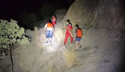 نجات دو گردشگر گرفتار در ارتفاعات کرکی پلدختر