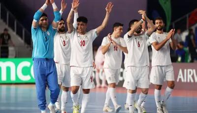 هفت هزار هوادار مالزی ایران را تشویق کردند!