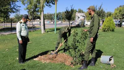گرامیداشت روز سرباز در شهرکرد