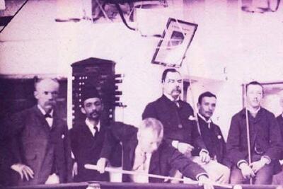 یک‌ کلوپ بیلیارد در جلفای اصفهان، سال 1930 میلادی (عکس)