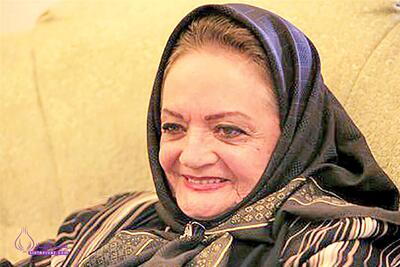 «شهلا ریاحی و لیلا فروهر» در نمایی از فیلم چهار خواهر؛ سال 46