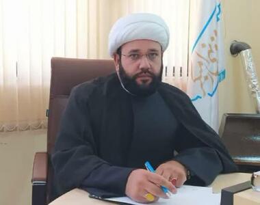 مدرسه محل تعلیم علم و تربیت نسل آینده است، نه محفل سرگرمی‌های ناسازگار با هویت ملی و دینی
