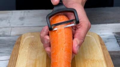 طرز تهیه ناهار سریع و جدید کوکو سبزیجات با هویج و کلم