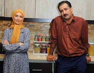 عکس/ ژست عاشقانه بازیگر سریال شمعدونی و نوعروسش | اقتصاد24