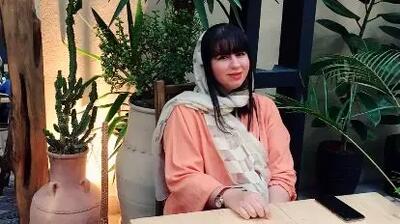 دکوراسیون لوکس منزل صهبا شرافتی: از تخت شاه‌نشین تا حوض سه‌طبقه!