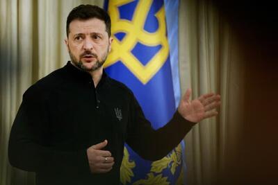 زلنسکی برای کناره‌گیری از مقام خود اعلام آمادگی کرد
