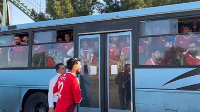 آقایان تماشاگر در حال ورود به ورزشگاه شهید سلیمانی تبریز، در حالی که بلیت فقط برای بانوان صادر شده است!