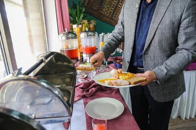 آشنایی با انواع خدمات غذایی در هتل‌ ها ( کدام هتل ها در مشهد فولبرد هستند؟)