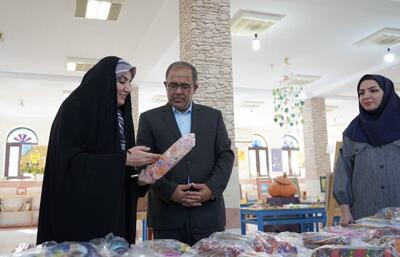 بسته‌های نوشت‌افزار در قالب پویش «نوازش نیاز» در بوشهر توزیع شد