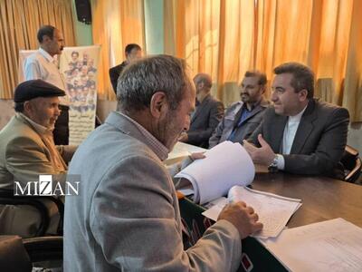 میز خدمت رئیس سازمان ثبت اسناد و املاک کشور در شهرستان چناران برگزار شد