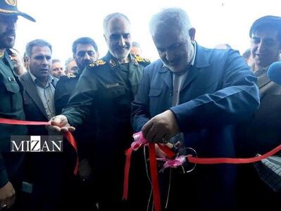 وزیر نیرو ۸۸۰۰ میلیارد تومان طرح صنعت آب و برق لرستان را افتتاح کرد