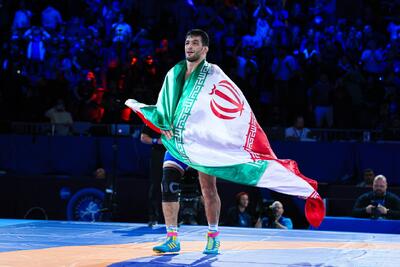 حسن یزدانی کاپیتان استقلال در لیگ برتر کشتی! - پارس فوتبال