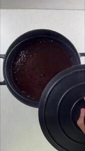 کیک شکلاتی قابلمه‌ای، ساده و خوشمزه برای لحظات شیرین + فیلم