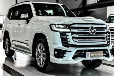 دنیای خودروسازی؛ لندکروزر ۲۰۲۵؛ قدرت، استایل و راحتی در یک SUV همه‌فن‌حریف