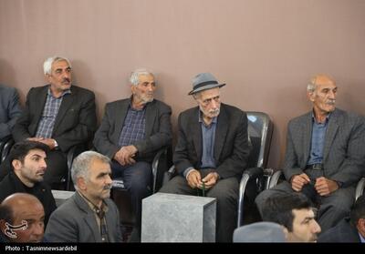 دیدار صمیمی استاندار اردبیل با مردم محله نیار- عکس صفحه استان تسنیم | Tasnim