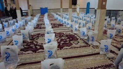 توزیع ۴۵۰ بسته حمایتی کمک‌های مؤمنانه در ساوجبلاغ