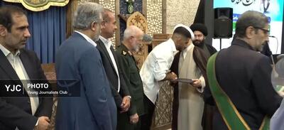 قهرمان کشتی جهان، خادم حرم شاهچراغ (ع) شد + فیلم