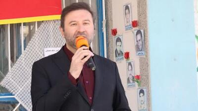 دانش‌آموزان آینده‌سازان کشور هستند