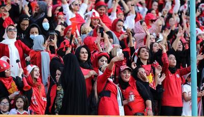 اشک‌های دختر پرسپولیسی دل همه را به درد آورد