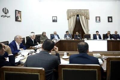 عارف: تامین انرژی مورد نیاز بخش تولید در اولویت اقدامات دولت است