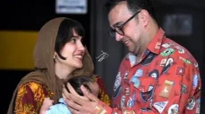تیپ بازیگران در پشت صحنه کنسرت سعید ترابی؛ از مونا کرمی و سپند امیرسلیمانی تا ستاره‌های دیگر!