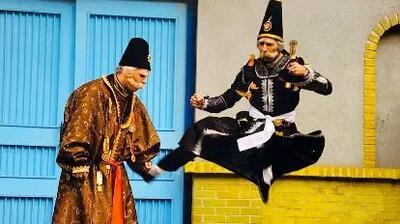 خاطره عجیب هادی کاظمی از پشت صحنه قهوه تلخ با جواد عزتی؛ چرا شکستی اینا رو؟!