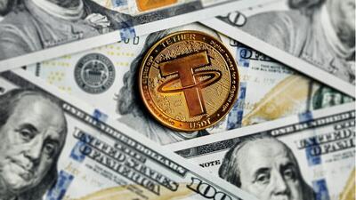 قیمت تتر از ۱۱۲ هزار تومان عبور کرد / افزایش قیمت دلار پس از قطعی شدن بازگشت تحریم‌ها امشب ۴ مهر ۱۴۰۴