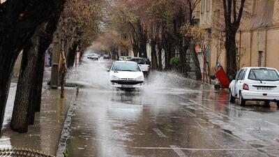 این مناطق از امشب منتظر باران باشند/ تهران همچنان میزبان گردوخاک
