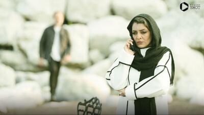 تصویری رمانتیک و عاشقانه از ساره بیات بازیگر  سریال محکوم  در آغوش همسرش