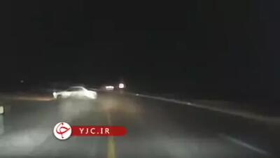 تصاویری از عملیات دستگیری قاچاقیان سوخت در جاده‌های هرمزگان