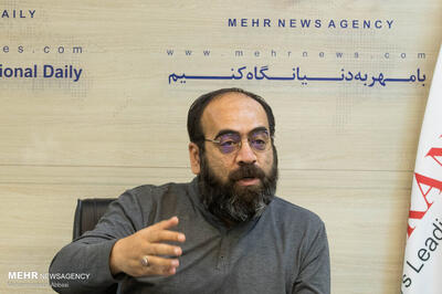 طریقی با «ماهیان قلابی» می‌آید؛ موسیقی من را به خودش مشغول کرده است